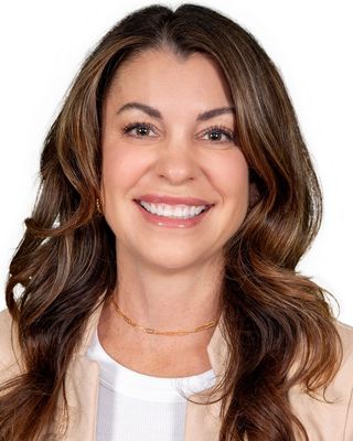 Photo of Tiffani Sander, Clinical Social Work/Therapist, LCSW