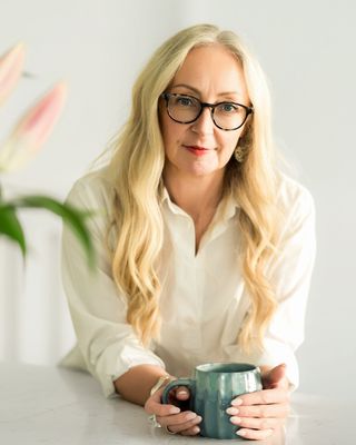 Photo of Lisa Mealand, Counsellor, UKCP Trainee