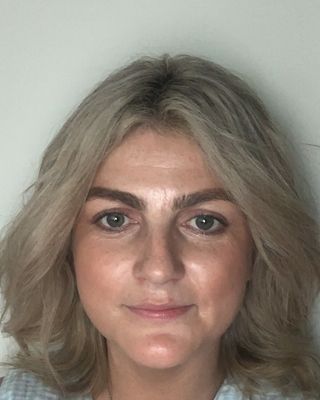 Photo of Lyndsey Redmond, Psychologist, MA, MPSI