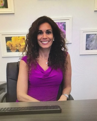 Photo of Dr. Lindsay Israel in West Palm Beach, FL