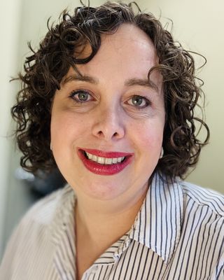 Photo of Isabella Beaver, Registered Psychotherapist