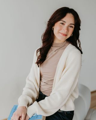 Photo of Elisa Hernandez, Marriage & Family Therapist Associate, MAS-MFT, LAMFT