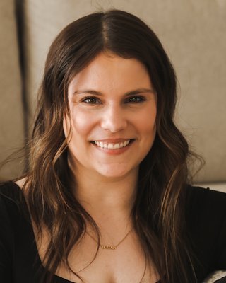 Photo of Shawna Andrews, Registered Provisional Psychologist, BA, MACP
