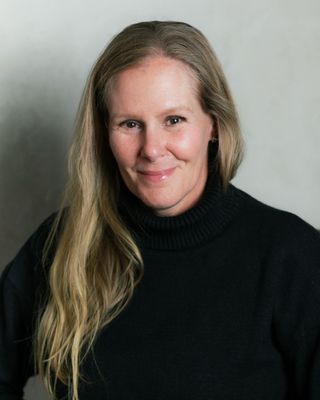 Photo of Holly Shannon, Psychiatric Nurse Practitioner, MSN, PMHNP