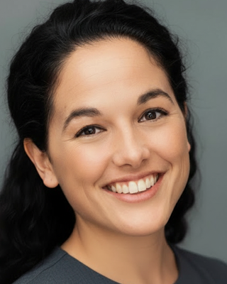 Photo of Alexus M Higa, Clinical Social Work/Therapist, LCSW