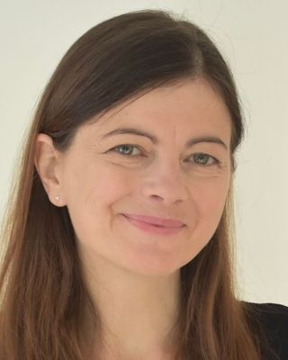 Photo of Sarah Hudson