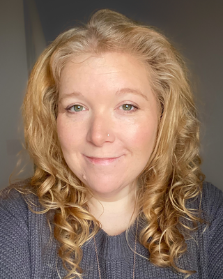 Photo of Keziah Smith, Counsellor, MA, HCPC-Art Therap.