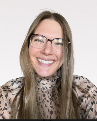Photo of Shana Roberts, Clinical Social Work/Therapist, LICSW