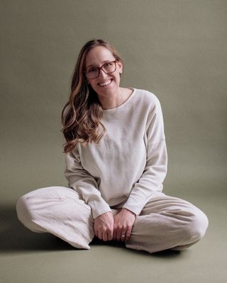 Photo of Carolyn Confer, Clinical Social Work/Therapist, LCSW