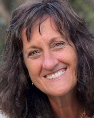 Photo of Lisa Longo, Counselor