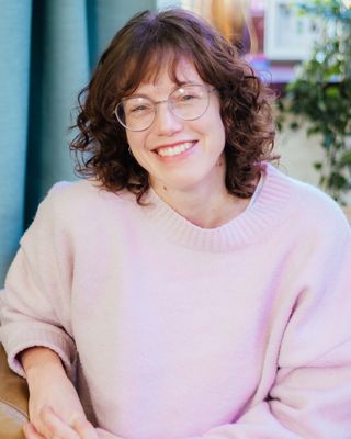 Photo of Jess Congdon, Counsellor, MA, MNCPS Acc.
