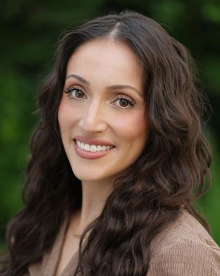 Photo of Alexandra Corral, Marriage & Family Therapist Associate, AMFT, MA-CP