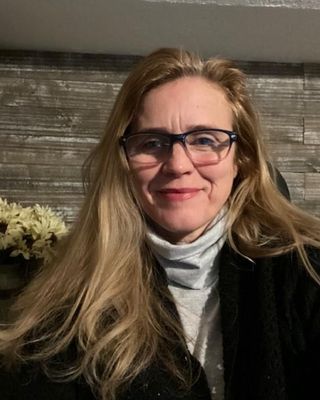 Photo of Juline Hobson, Marriage & Family Therapist, LMFT, LPCC