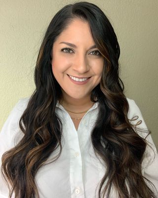 Photo of Alicia M. Warn, Marriage & Family Therapist Associate, MA, AMFT, APCC