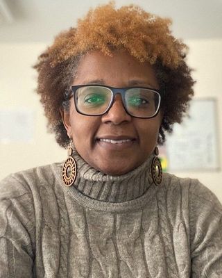 Photo of Olisa K. Fowlin, Counselor, LMHC