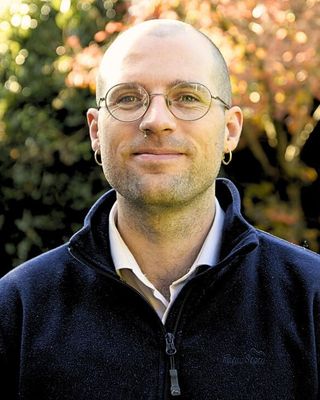 Photo of Oliver Richards, Psychotherapist, MA, MBACP