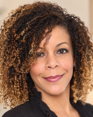 Photo of Lilyvette Perez Lind, Counselor, LMHC, LPC, NCC, BC-TMH