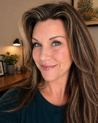 Photo of Kelly Sisler, Marriage & Family Therapist, LMFT