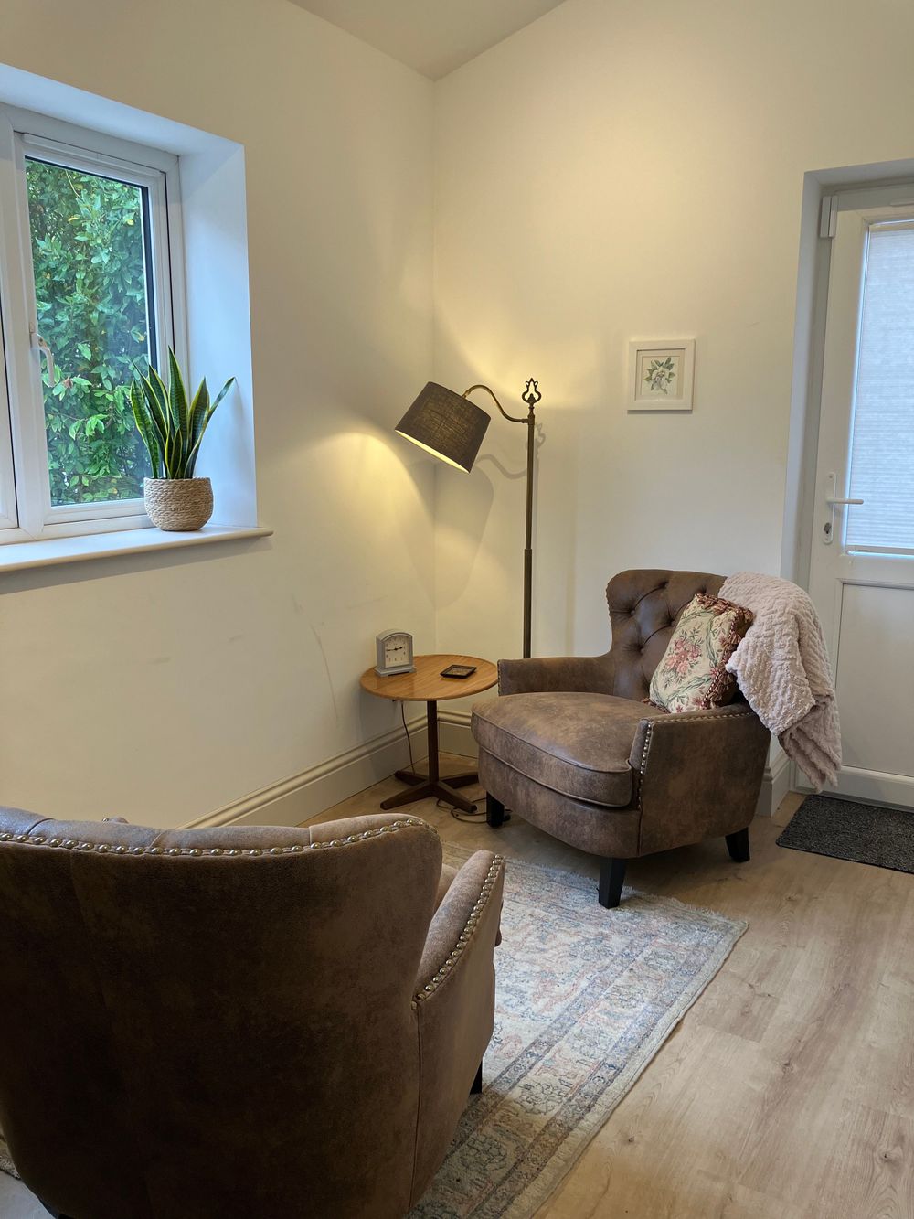 A quiet, private space in Tunbridge Wells for in-person sessions.