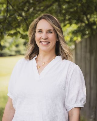 Photo of Lauren Baumgarten, Pre-Licensed Professional, AMFT