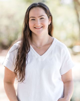 Photo of Kelsey Yacura, Clinical Social Work/Therapist, LICSW