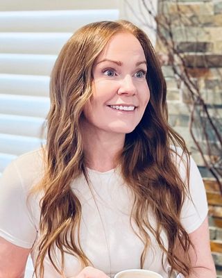 Photo of Erin Gardiner, Registered Psychotherapist (Qualifying), RMT, BA