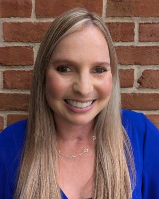 Photo of Courtney R Warncke, Clinical Social Work/Therapist, LCSW