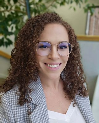 Photo of Taneisha Lybbert, Counselor, LMHCA