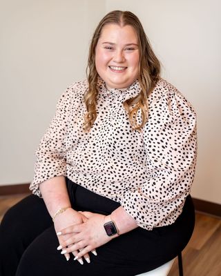 Photo of Alivia Wimer, Marriage & Family Therapist Associate, t-LMFT