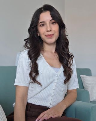 Photo of Alessandra Trani, Registered Psychotherapist, BSc, MA, RP, CCC