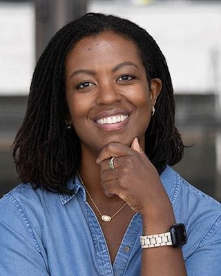 Photo of Jen Fields, Clinical Social Work/Therapist, LMSW