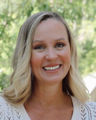 Photo of Wendy White, Pre-Licensed Professional, MA, MBA, RMHCI