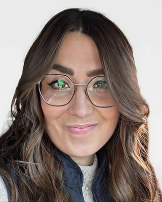 Photo of Nichole Molnar, Licensed Clinical Professional Counselor, LCPC