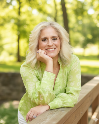 Photo of Dea Bozzo - Sovereign Soul Counselling - Dea Bozzo, Registered Social Worker, RSSW