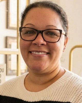 Photo of Ileara Brown, Marriage & Family Therapist, MA, LMFT