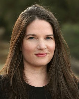 Photo of Julianne Guinasso, Marriage & Family Therapist, LMFT