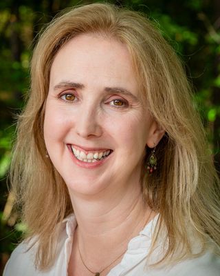 Photo of Kathryn Smith, Clinical Social Work/Therapist, LCSW, RPT