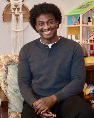 Photo of Fiyin Banjo, Marriage & Family Therapist Associate, LMFTA