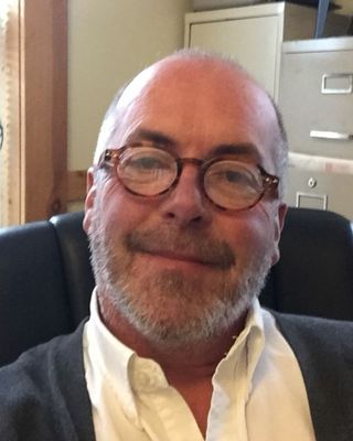 Photo of Oliver Birchwood-Glover, Clinical Social Work/Therapist, LICSW