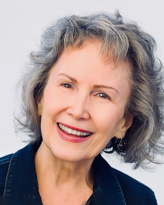 Photo of Loretta Pontes, Clinical Social Work/Therapist, LCSW