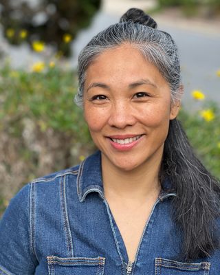 Photo of Maring Higa, Marriage & Family Therapist Associate, MA, AMFT, LAC