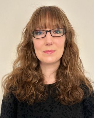 Photo of Kat Halstead, Counsellor in N1, England