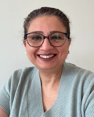Photo of Mobina Hasan, Registered Social Worker, MBM, MSW, RCSW, RCC