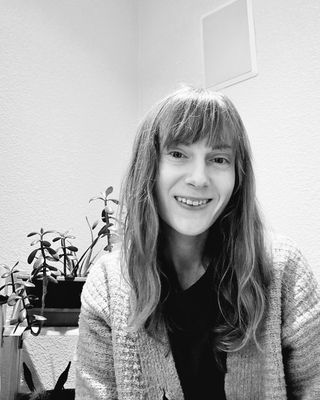 Photo of Alona Pence, Pre-Licensed Professional, LPCC