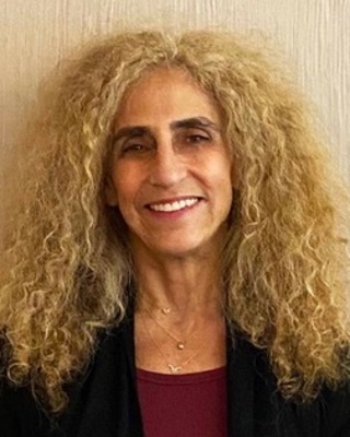 Photo of Elizabeth Schneider Gross, Licensed Psychoanalyst in Midtown, New York, NY