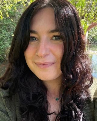 Photo of Hollie Crudge, Counsellor, MBACP