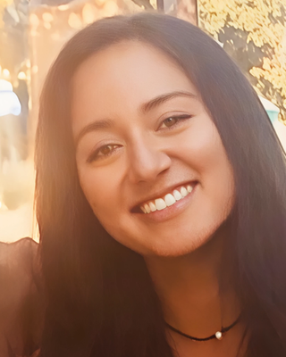 Photo of Annette Unzueta, Marriage & Family Therapist, LMFT
