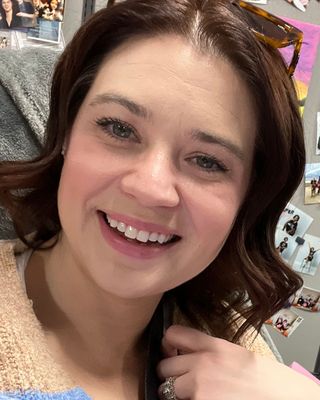 Photo of Alexis McFarlin Watts, Licensed Professional Clinical Counselor, LPCC