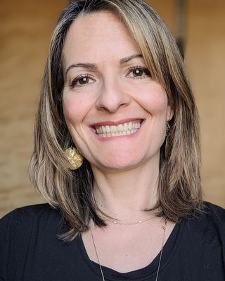 Photo of Naomi De Gasperis, Registered Psychotherapist in Toronto, ON