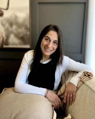 Photo of Rand Dahan, Registered Psychotherapist (Qualifying)